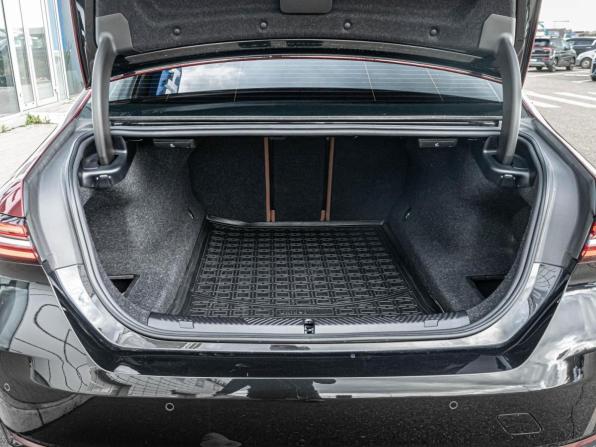 BMW 5 серии VIII (G60/G61/G68) с пробегом 2023 года, цена 7 460 000 рублей, 30269 км, седан, Автокод Объявления