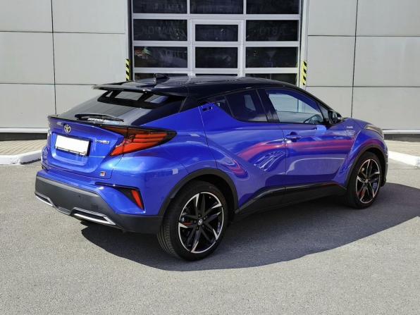 Toyota C-HR I Рестайлинг с пробегом 2021 года, цена 2 995 000 рублей, 39452 км, внедорожник, Автокод Объявления