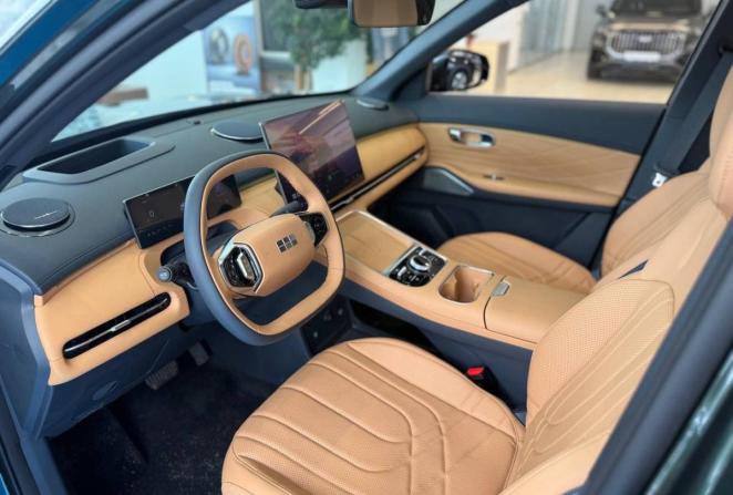 Новый Geely EX5 EM-i 2026 года, цена 3 969 990 рублей, внедорожник, Автокод Объявления