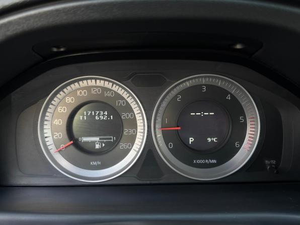 Volvo XC70 II с пробегом 2011 года, цена 1 690 000 рублей, 171695 км, универсал, Автокод Объявления