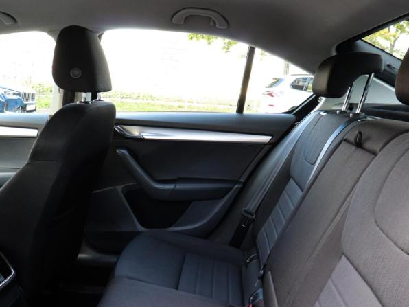 Skoda Octavia III (A7) с пробегом 2015 года, цена 1 049 000 рублей, 237900 км, лифтбек, Автокод Объявления