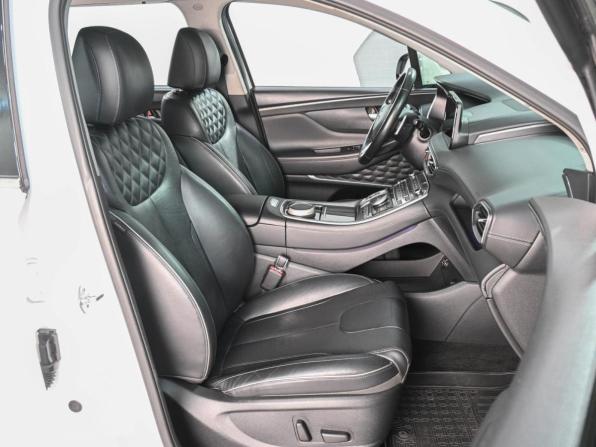 Hyundai Santa Fe IV Рестайлинг с пробегом 2021 года, цена 3 465 000 рублей, 92057 км, внедорожник, Автокод Объявления
