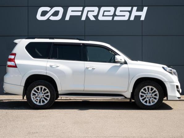 Toyota Land Cruiser Prado 150 Series Рестайлинг 1 с пробегом 2016 года, цена 3 565 000 рублей, 206043 км, внедорожник, Автокод Объявления
