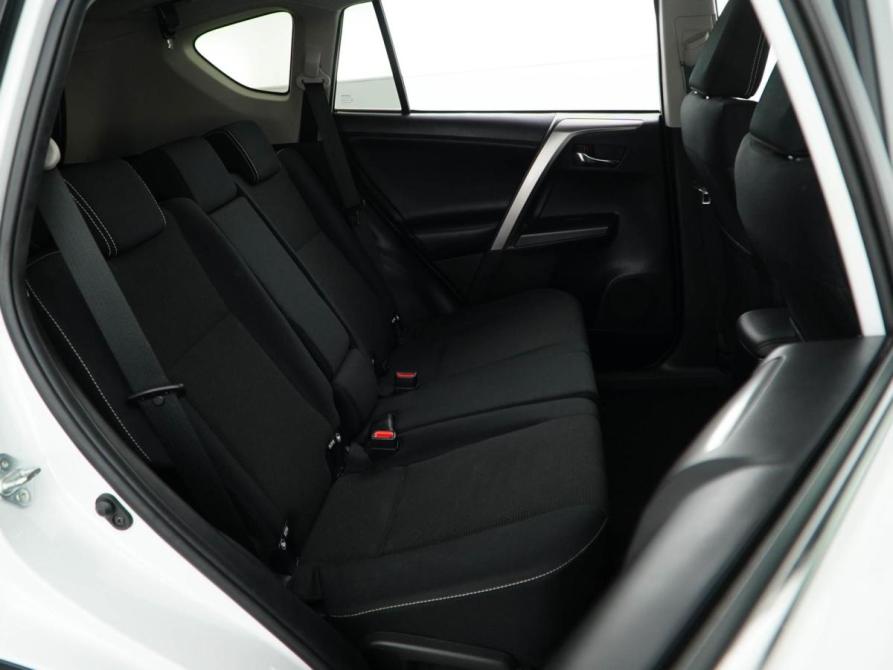 Toyota RAV4 IV (XA40) Рестайлинг Москва  - изображение 7