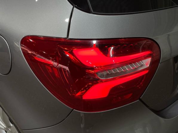 Mercedes-Benz A-Класс III (W176) Рестайлинг с пробегом 2015 года, цена 1 390 000 рублей, 143580 км, хэтчбек, Автокод Объявления
