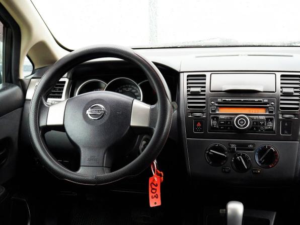 Nissan Tiida I Рестайлинг с пробегом 2011 года, цена 730 000 рублей, 176177 км, хэтчбек, Автокод Объявления