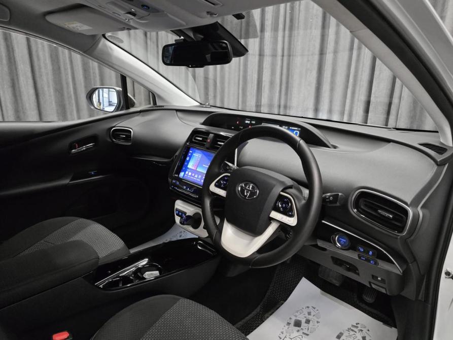 Toyota Prius IV Рестайлинг (XW50) Красноярск  - изображение 11