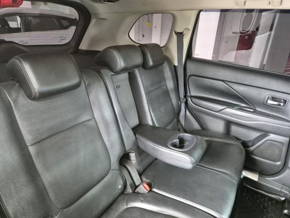 Mitsubishi Outlander III Рестайлинг с пробегом 2014 года, цена 1 479 000 рублей, 215262 км, внедорожник, Автокод Объявления