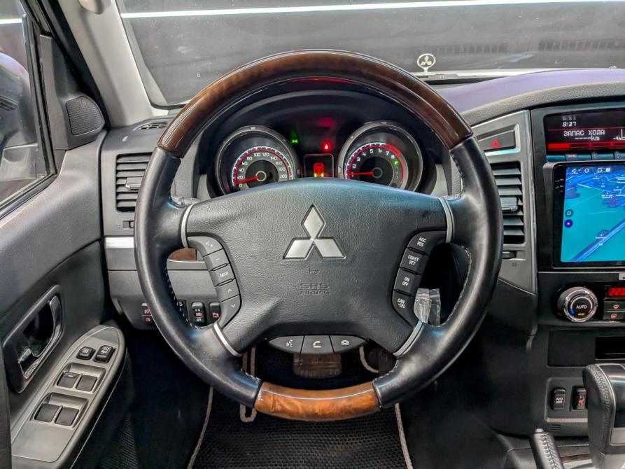 Mitsubishi Pajero IV Рестайлинг 2 Москва  - изображение 22
