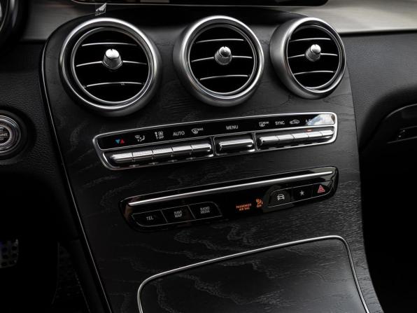 Mercedes-Benz GLC I (X253) Рестайлинг с пробегом 2020 года, цена 4 450 000 рублей, 30415 км, внедорожник, Автокод Объявления