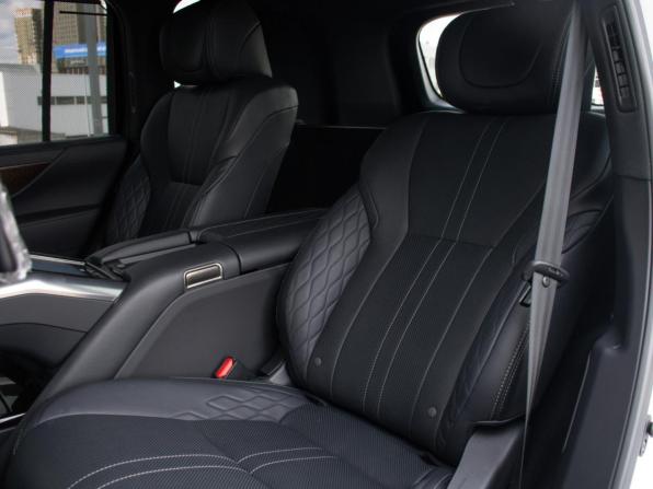 Lexus LX IV с пробегом 2023 года, цена 17 899 000 рублей, 208 км, внедорожник, Автокод Объявления
