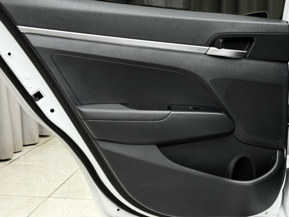 Hyundai Elantra VI (AD) с пробегом 2019 года, цена 1 399 000 рублей, 132012 км, седан, Автокод Объявления