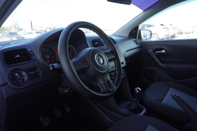 Volkswagen Polo V с пробегом 2013 года, цена 695 000 рублей, 202390 км, седан, Автокод Объявления