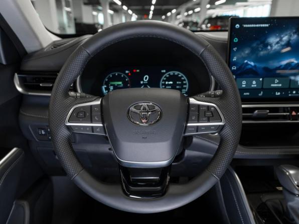 Toyota Highlander IV (XU70) с пробегом 2026 года, цена 5 900 000 рублей, 21 км, внедорожник, Автокод Объявления