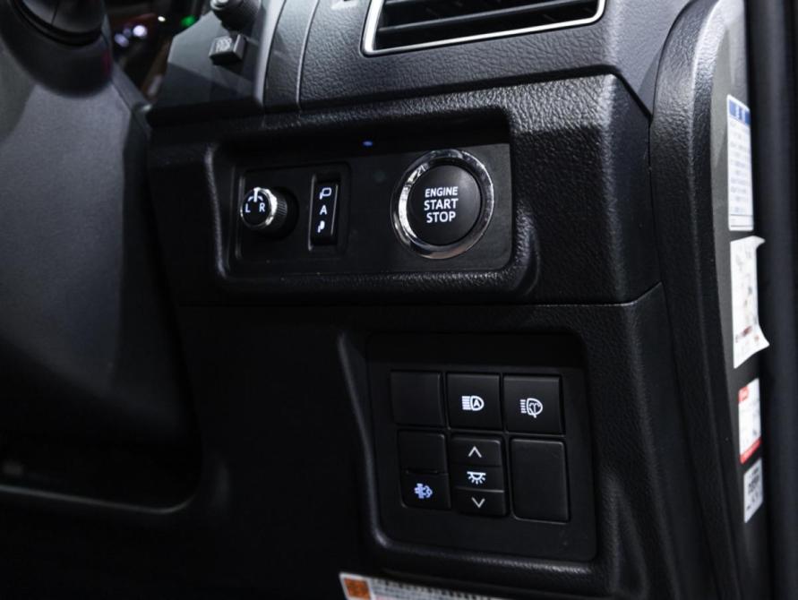 Toyota Land Cruiser Prado 150 Series Рестайлинг 3 Санкт-Петербург  - изображение 26
