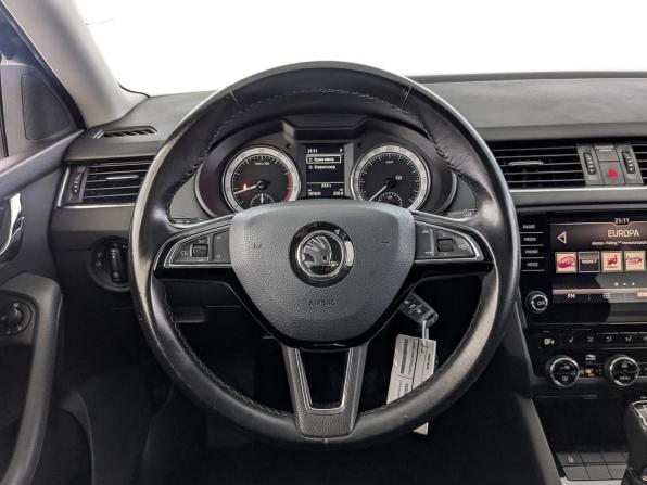 Skoda Octavia III (A7) Рестайлинг с пробегом 2019 года, цена 1 880 000 рублей, 101838 км, лифтбек, Автокод Объявления