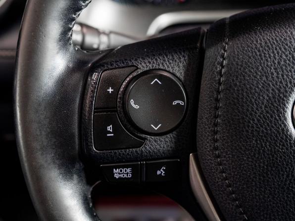 Toyota RAV4 IV (XA40) Рестайлинг с пробегом 2018 года, цена 2 380 000 рублей, 43700 км, внедорожник, Автокод Объявления