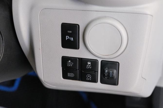 Daihatsu Mira e:S II с пробегом 2021 года, цена 859 000 рублей, 33000 км, хэтчбек, Автокод Объявления