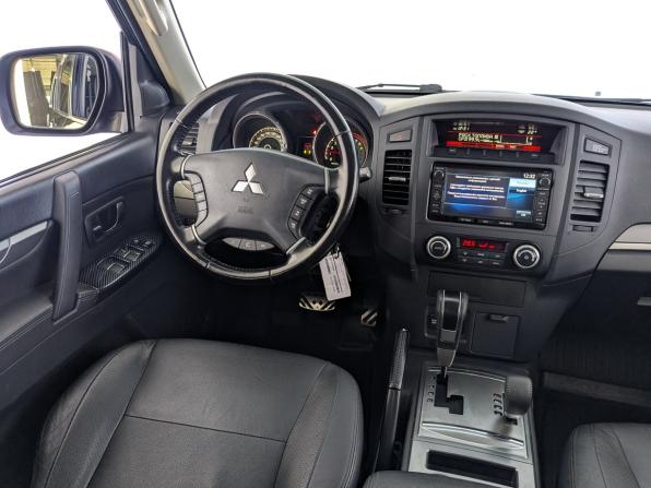 Mitsubishi Pajero IV Рестайлинг 2 с пробегом 2014 года, цена 2 450 000 рублей, 140494 км, внедорожник, Автокод Объявления