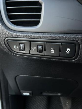 Kia Rio IV с пробегом 2018 года, цена 1 250 000 рублей, 76276 км, седан, Автокод Объявления