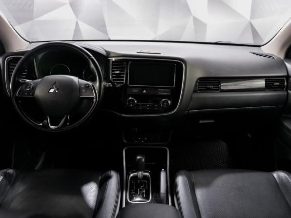 Mitsubishi Outlander III Рестайлинг 2 с пробегом 2017 года, цена 2 300 000 рублей, 67400 км, внедорожник, Автокод Объявления