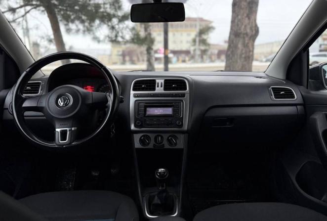 Volkswagen Polo V с пробегом 2013 года, цена 815 000 рублей, 165950 км, седан, Автокод Объявления