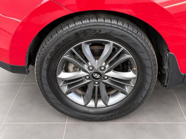Hyundai ix35 I Рестайлинг с пробегом 2015 года, цена 1 290 000 рублей, 183742 км, внедорожник, Автокод Объявления