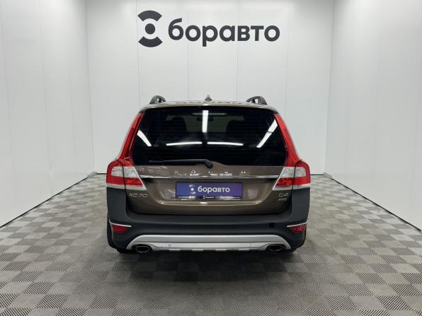 Volvo XC70 II Рестайлинг с пробегом 2013 года, цена 1 670 000 рублей, 264270 км, универсал, Автокод Объявления
