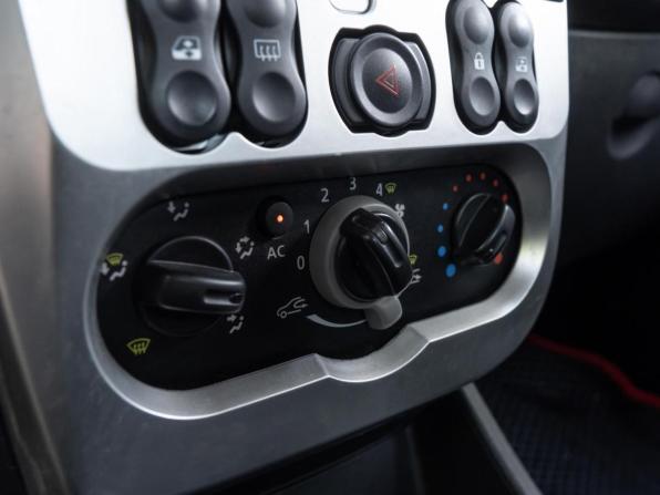 Renault Sandero I с пробегом 2011 года, цена 555 050 рублей, 114515 км, хэтчбек, Автокод Объявления
