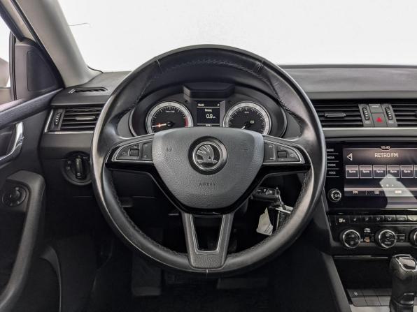 Skoda Octavia III (A7) Рестайлинг с пробегом 2020 года, цена 2 110 000 рублей, 47952 км, лифтбек, Автокод Объявления