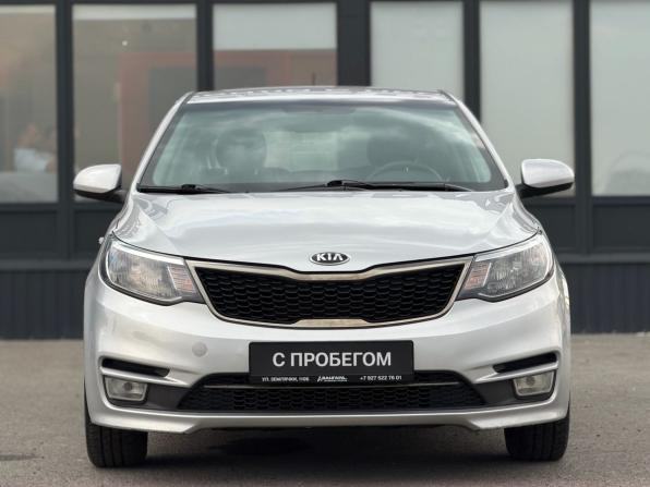 Kia Rio III Рестайлинг с пробегом 2016 года, цена 960 000 рублей, 71230 км, хэтчбек, Автокод Объявления