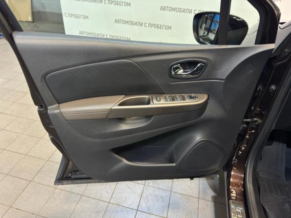 Renault Kaptur I с пробегом 2018 года, цена 1 499 000 рублей, 56000 км, внедорожник, Автокод Объявления