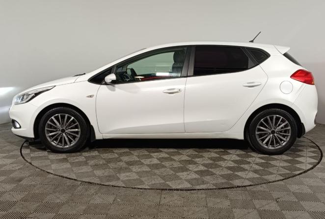 Kia Ceed II с пробегом 2015 года, цена 1 270 000 рублей, 123560 км, хэтчбек, Автокод Объявления