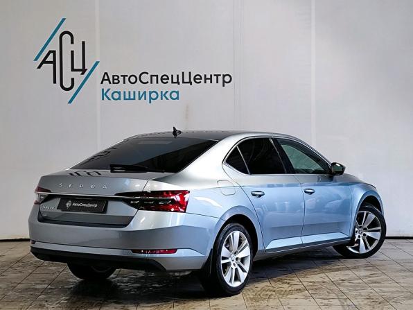 Skoda Superb III Рестайлинг с пробегом 2020 года, цена 2 789 000 рублей, 130654 км, лифтбек, Автокод Объявления
