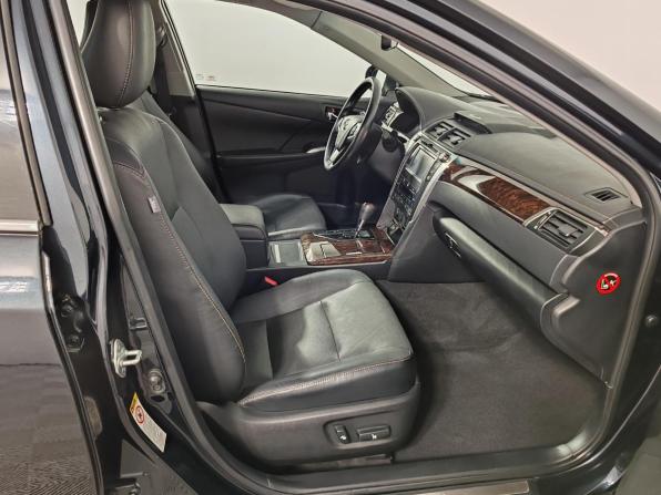 Toyota Camry VII (XV50) Рестайлинг с пробегом 2015 года, цена 2 249 000 рублей, 62681 км, седан, Автокод Объявления