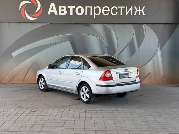 Ford Focus II с пробегом 2005 года, цена 379 000 рублей, 208089 км, седан, Автокод Объявления