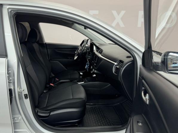 Kia Rio IV Рестайлинг с пробегом 2021 года, цена 1 455 000 рублей, 90153 км, седан, Автокод Объявления