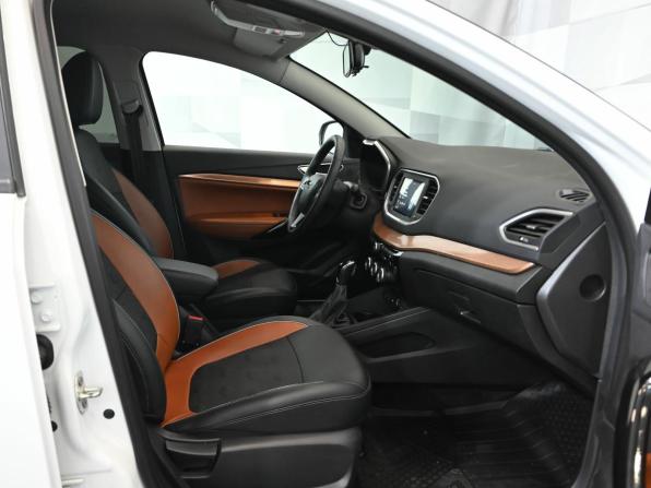 Lada (ВАЗ) Vesta I Рестайлинг (NG) с пробегом 2024 года, цена 1 490 000 рублей, 17104 км, универсал, Автокод Объявления