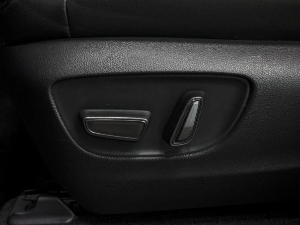 Toyota Land Cruiser Prado 250 Series с пробегом 2024 года, цена 7 850 000 рублей, 15721 км, внедорожник, Автокод Объявления