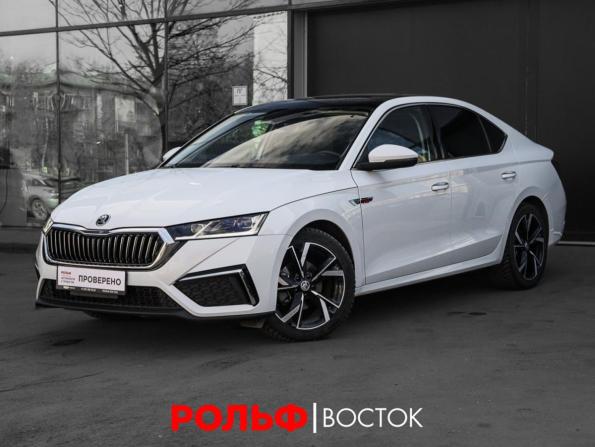 Skoda Octavia IV (A8) с пробегом 2023 года, цена 2 590 000 рублей, 46650 км, лифтбек, Автокод Объявления