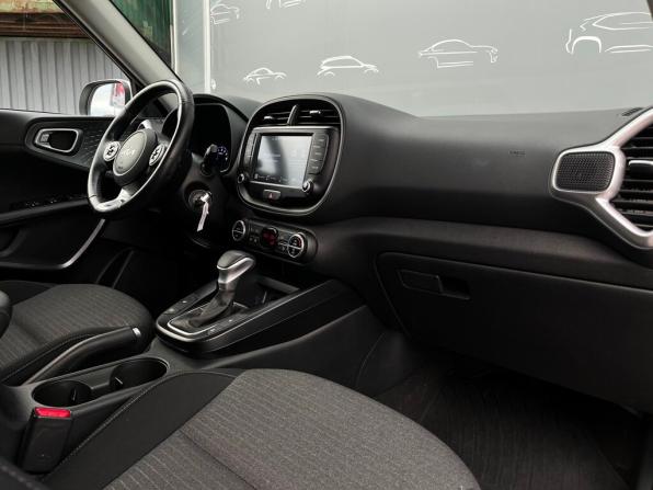 Kia Soul III с пробегом 2022 года, цена 2 192 700 рублей, 55909 км, хэтчбек, Автокод Объявления