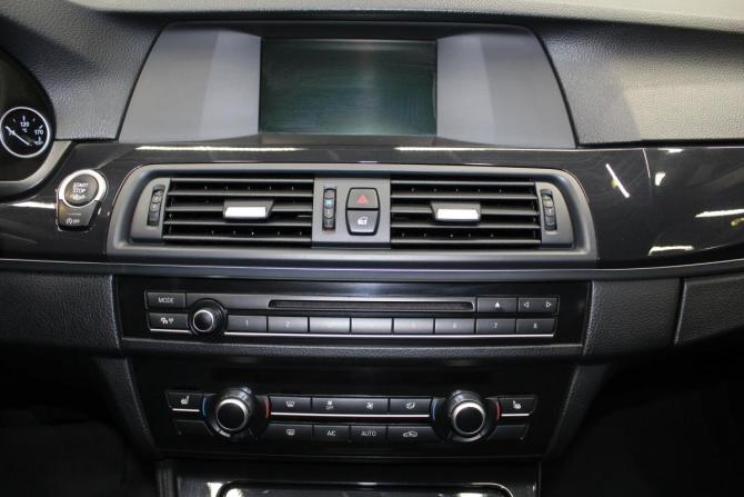 BMW 5 серии VI (F10/F11/F07) с пробегом 2012 года, цена 1 499 000 рублей, 301275 км, седан, Автокод Объявления