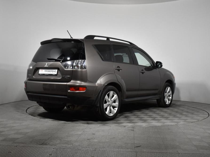 Mitsubishi Outlander II Рестайлинг Санкт-Петербург  - изображение 5