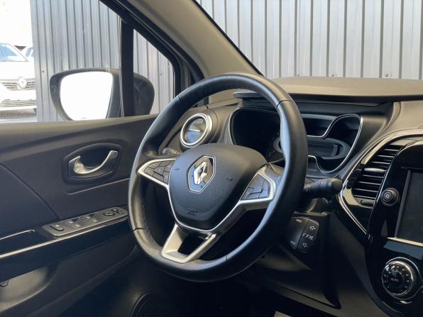 Renault Kaptur I Рестайлинг с пробегом 2021 года, цена 1 647 000 рублей, 68775 км, внедорожник, Автокод Объявления