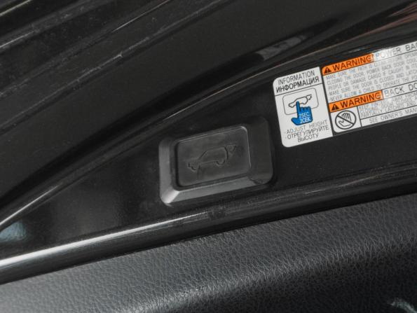 Toyota RAV4 IV (XA40) Рестайлинг с пробегом 2016 года, цена 2 250 000 рублей, 152450 км, внедорожник, Автокод Объявления