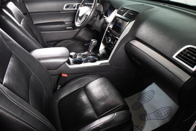 Ford Explorer V с пробегом 2015 года, цена 2 599 000 рублей, 185555 км, внедорожник, Автокод Объявления