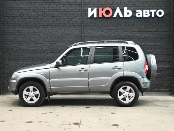Chevrolet Niva I Рестайлинг с пробегом 2013 года, цена 630 000 рублей, 105241 км, внедорожник, Автокод Объявления
