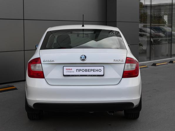 Skoda Rapid I с пробегом 2014 года, цена 949 000 рублей, 155350 км, лифтбек, Автокод Объявления