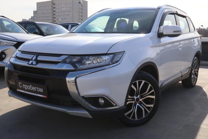 Mitsubishi Outlander III Рестайлинг 2 с пробегом 2016 года, цена 1 699 000 рублей, 157000 км, внедорожник, Автокод Объявления