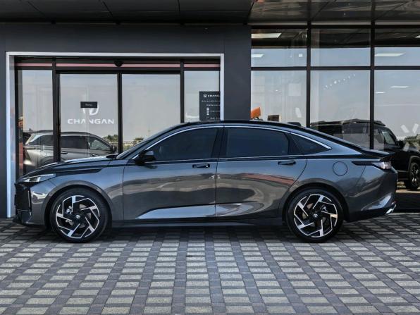 Changan Lamore с пробегом 2024 года, цена 2 300 000 рублей, 42804 км, седан, Автокод Объявления